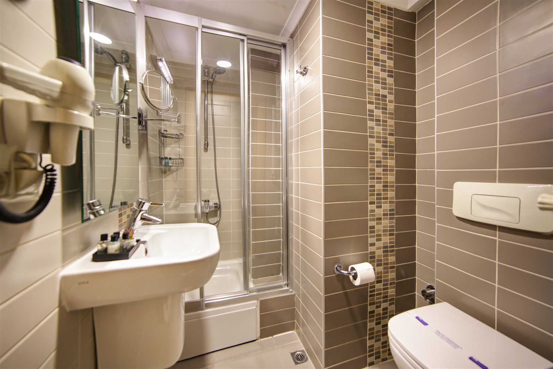 uckisilik-banyo1