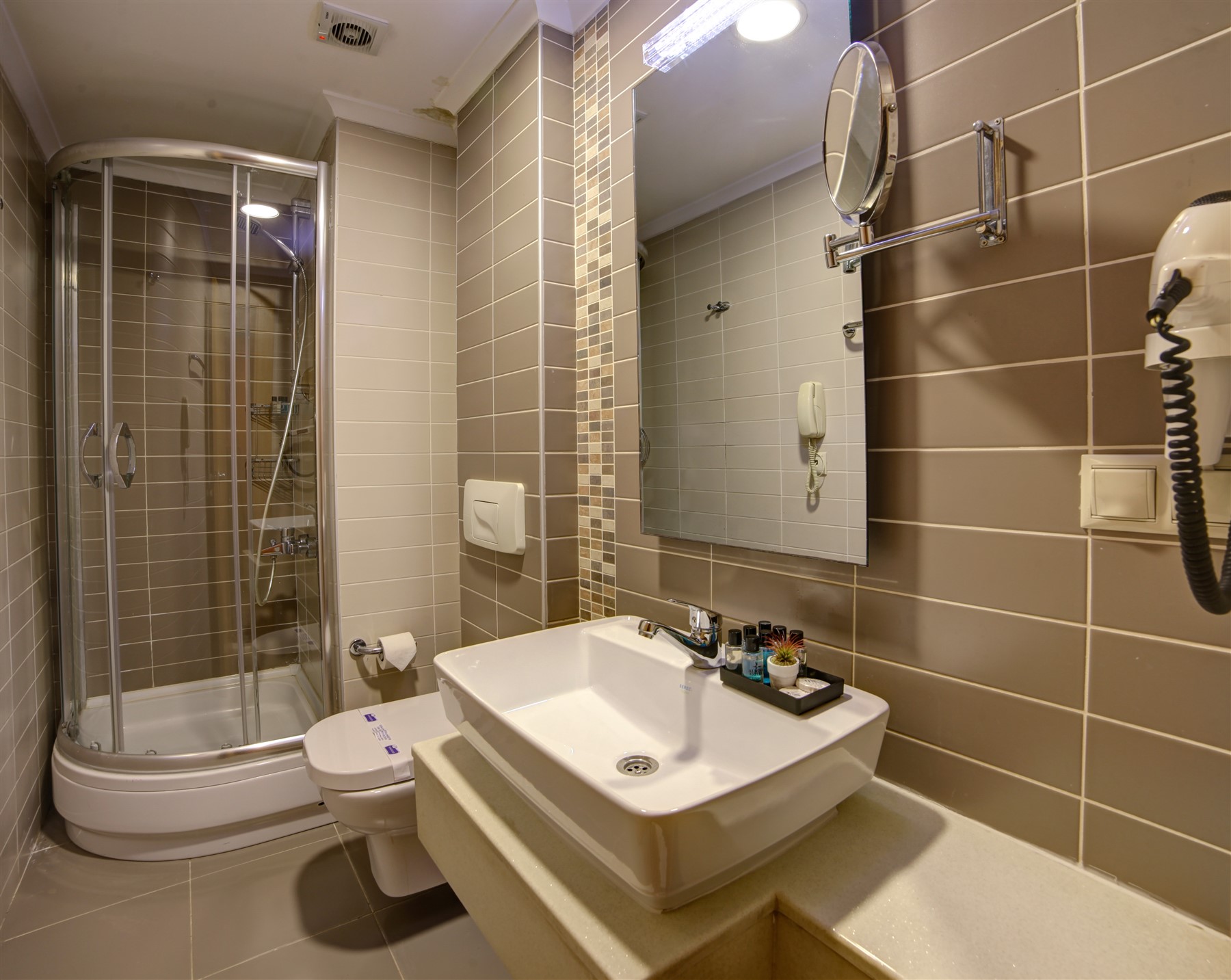 uckisilik-banyo3